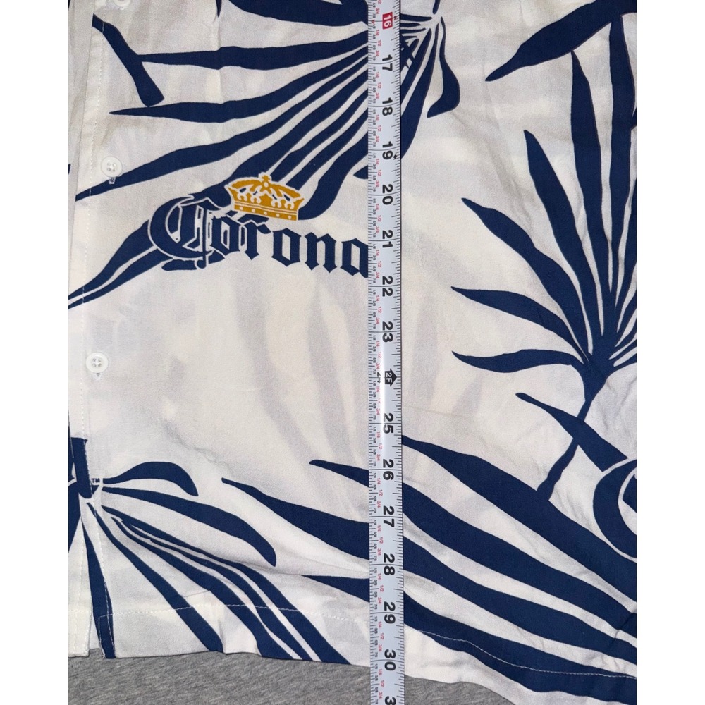 Corona Extra Men Button Up Shirt Size XL Lightweight Tropical Beach Summer Party - Picture 6 of 6